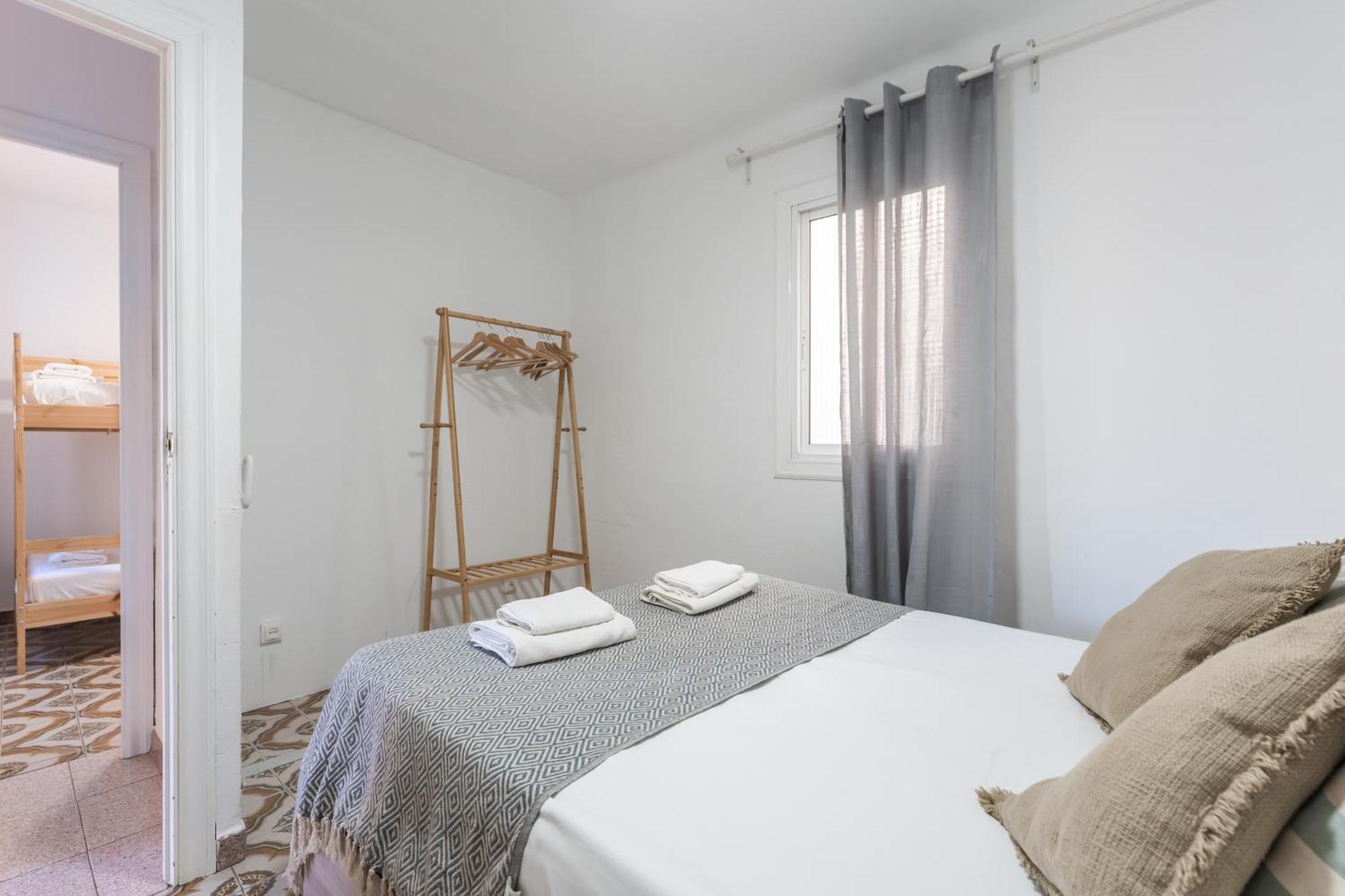 Feel Welcome Barcelona 10 Cornella de Llobregat Bagian luar foto